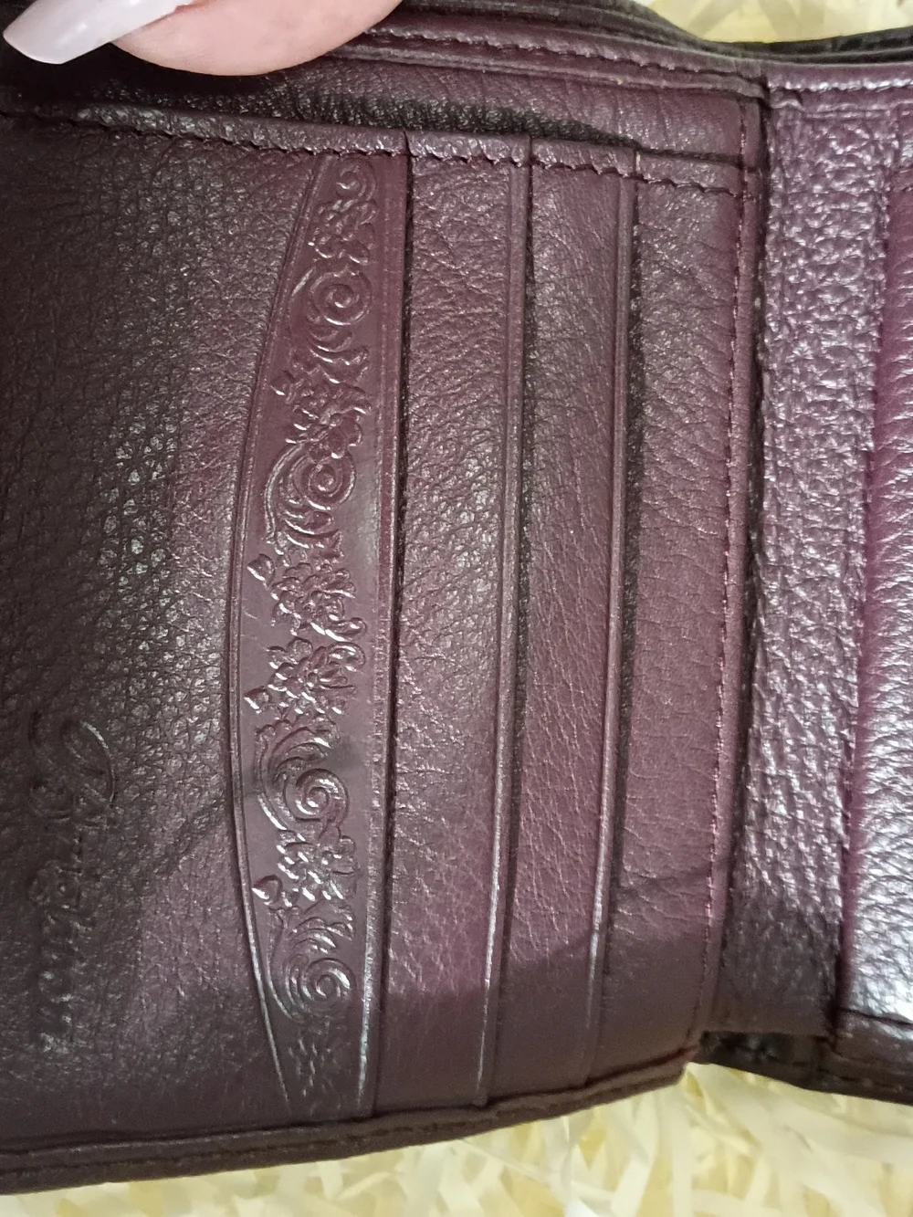 Brighton Nwot Croc-Embossed Burgundy Leather Wallet/Crossbody with Heart Detail